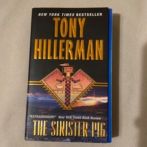 📚2/$14; 3/$16; 4/$18; 5/$20 ADD $2 for any additional books! ENJOY📚📚📚